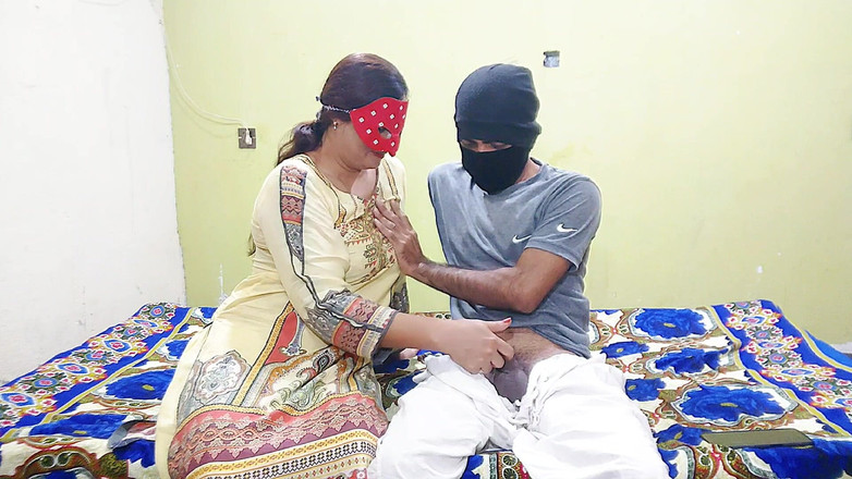 Pakistani CoupleX: Masturbating and Fucked Hard in Doggy Style