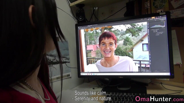 Old Nanny: Sasha trouve une vieille sur le net pour baiser