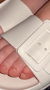 Bini Fetish Kaki Seksi Dengan Jari Kaki Seksi