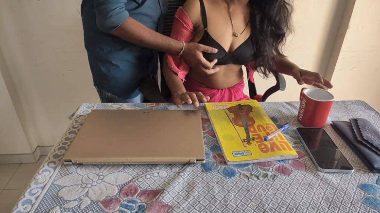 Mumbai Ashu: Pani uprawiała seks z biurowym chłopcem hindi audio