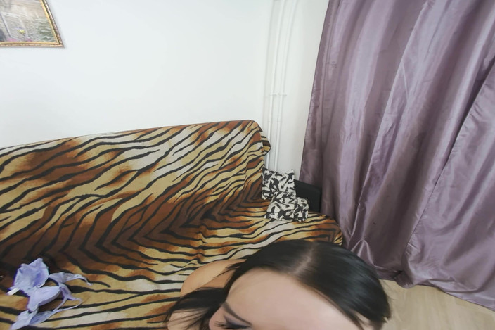 Suck Me VR: Melisa Creative Uses Her Sexy Mouth to Suck Cock in...