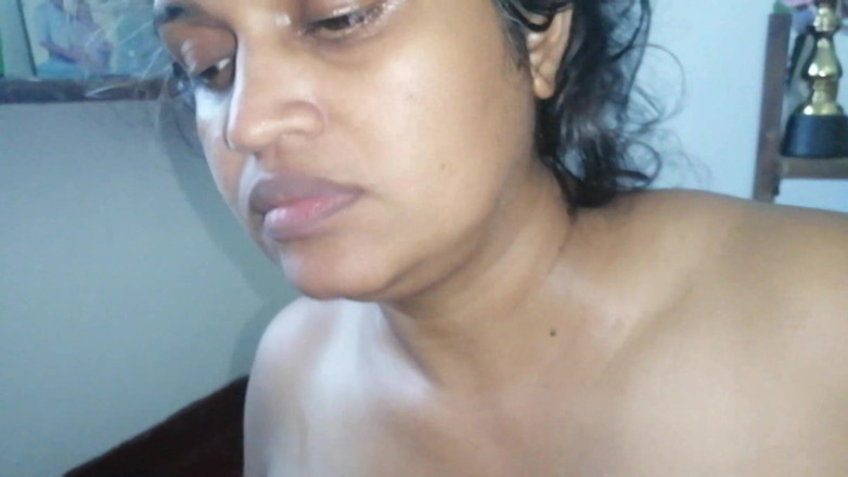 Tina Baby: Desi Buwa Ji Aunty Seduces A Boy