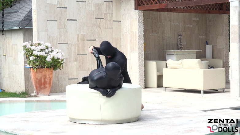 ZentaiDolls: Pool Duo Black Fetish Fun