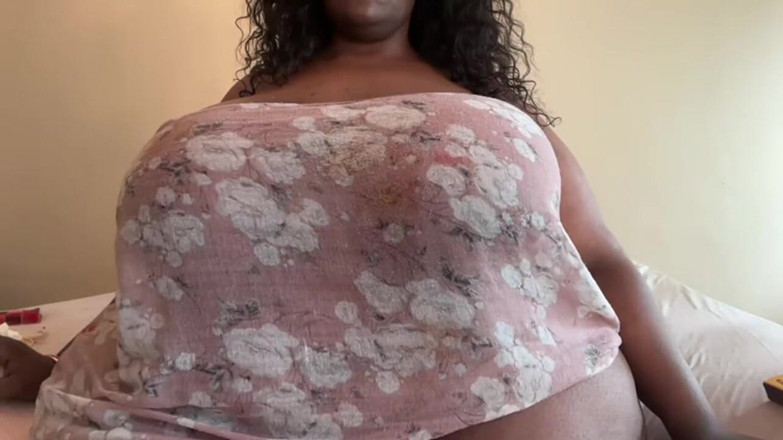 Legendary Booty Overdose: Strip Me Naked
