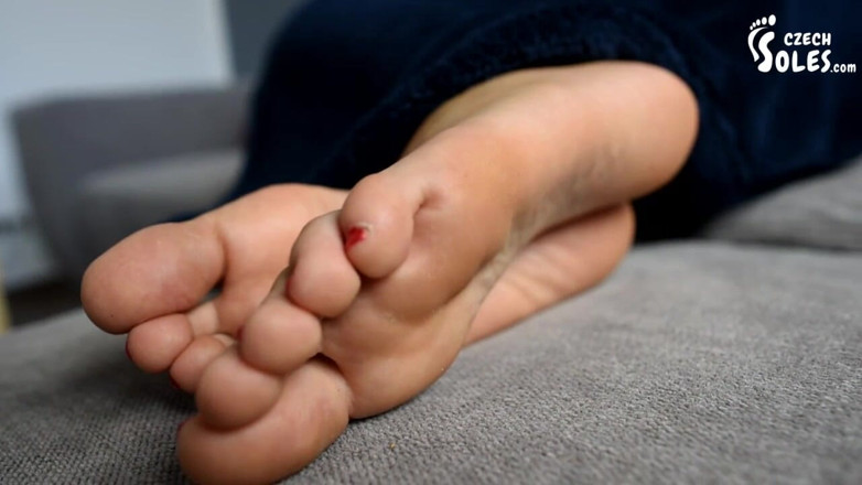 Czech Soles - foot fetish content: Su ducha no funciona