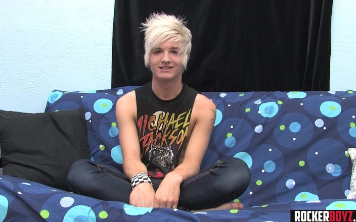 Rocker Boyz: Rocker Twink Jerks His American Twink Dick