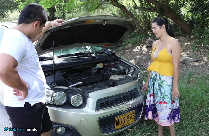 Solo_incognita: Mechanic Fucks Married Woman Stranded In The Middle Of Nowhere
