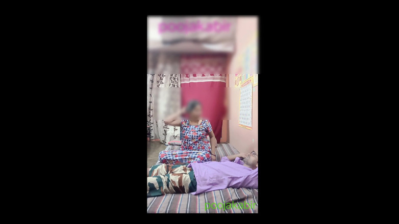 Poojakabir: 当我在我的房间里，我听到一些声音，当我看到jethji，他的腿很疼，告诉我deewane