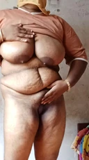 Bedroom: Lady with big ass and big nipples massaging performance