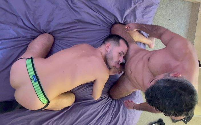 Brett Tyler: Stalion italian însămânțează un tip twink latino