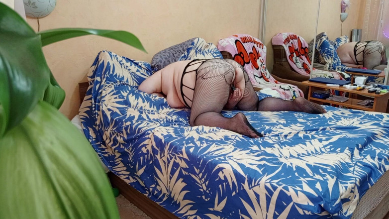 Zona901: Mẹ chồng với cặp mông to thủ dâm âm hộ lớn...