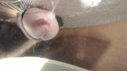 Wankulator Movies: Underwater closeup cumshot by Wankulator
