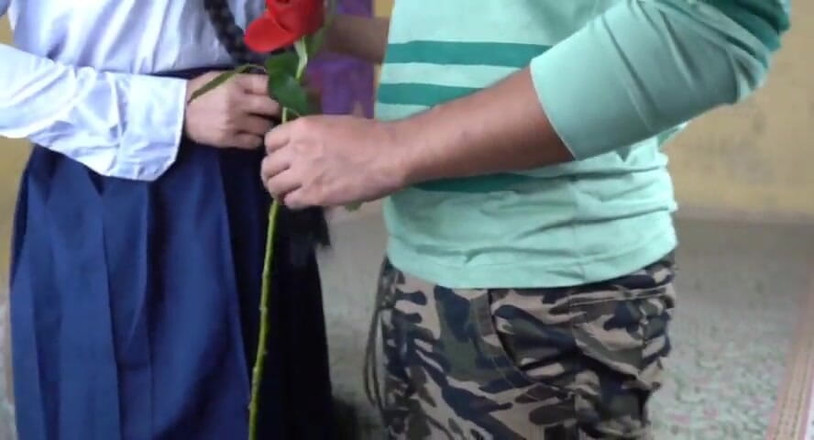 ADM111AG: DesiガールフレンドValantine日性