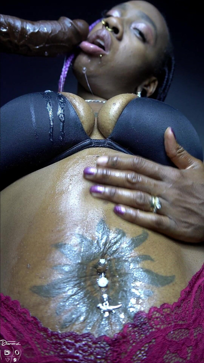 Diamond Ortega: Diosa Del Ghetto Descuidada