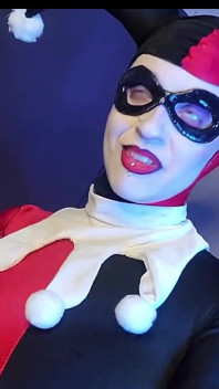Harley Quinn domina você