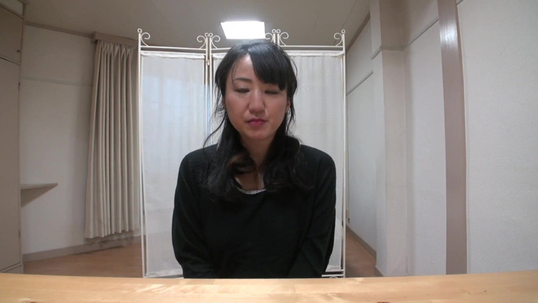 Japan Lust: Memek berbulu tante semok jepang digodain sebelum dicrot di dalam