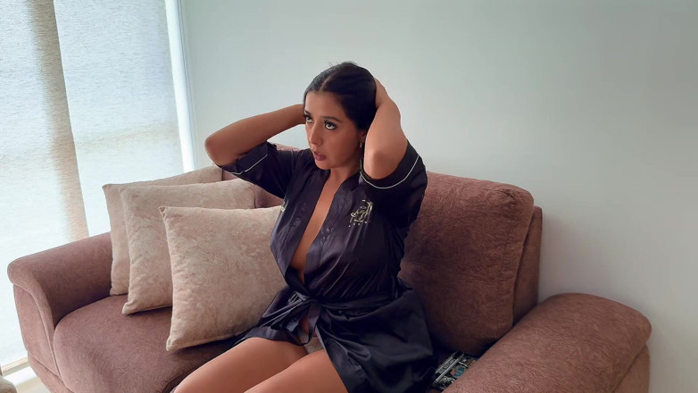 linahenaossx: Mijn Nieuwe Speeltje Introduceren