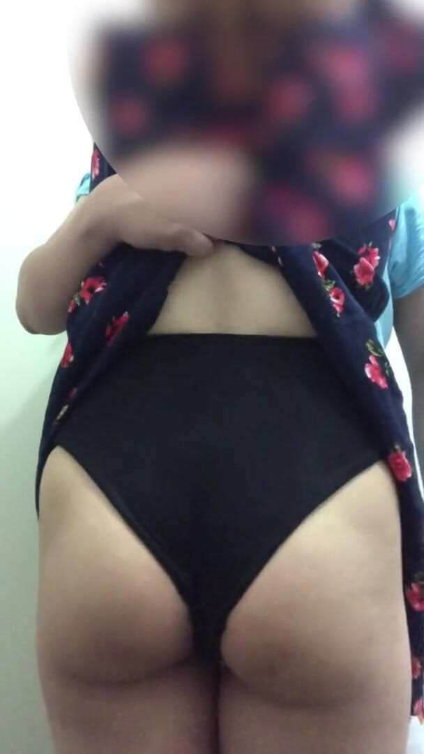 Mexicasero: Aku menggoda kurir pengantar barang dengan ngebiarkan dia kamar mandiku