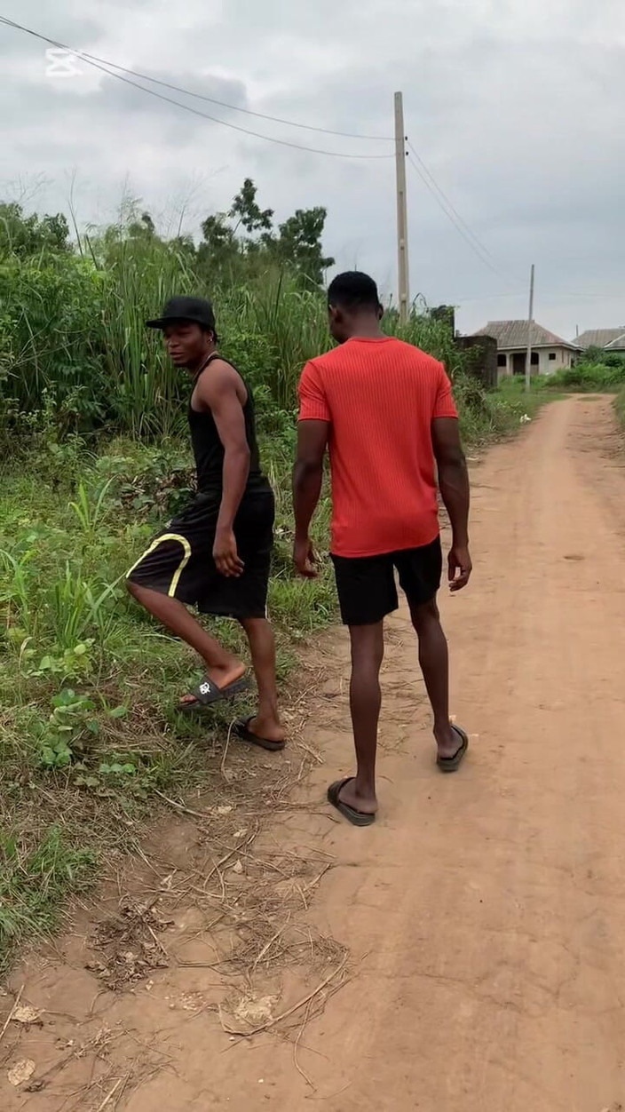 Sexy peller: Ebony Dick Sucking