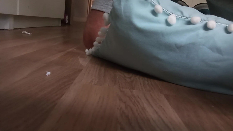 Elvissc: The Dude with the Big Dick Gets Hard Watching His...