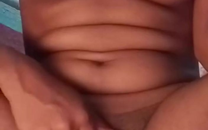 VillageBlackfairy: Inocente chica tamil del pueblo dedeándose en solo casa
