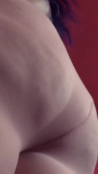 Adoração da bunda da meia-calça rosa