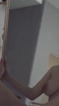 Edoior - teen tettona con tette naturali si masturba in solitaria