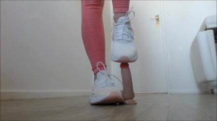 Inkeddutch: Tênis fetiche lambê-los limpo