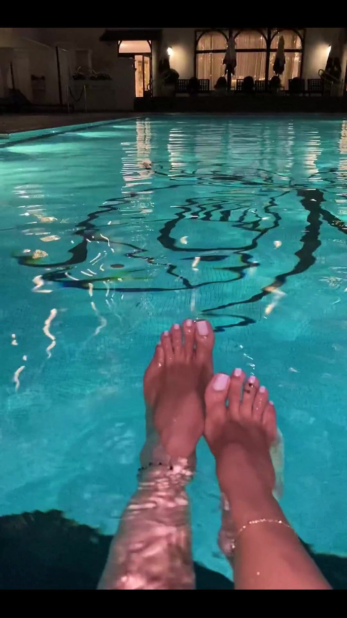 KiffaFeet: Exkluzivní video pro vás