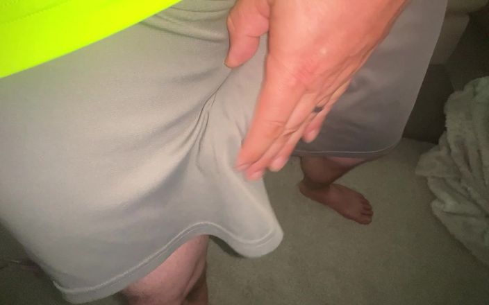 Dick Pants: Pantalones cortos grises, brillante camisa