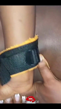热辣顺从的青少年想要被绑住并从后面性交 - 黑人奴隶的捆绑SM行为
