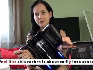 Anna Sky: Anna Unboxes e revisa o masturbador Xt5 da Xspacecup