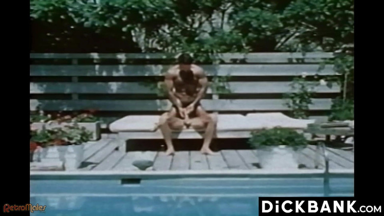 Dick bank: Azgın çift açık havada birbirlerinin yarağını yalıyor