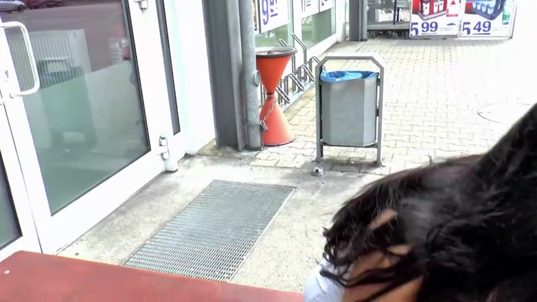 German Porn: Sex clip with blowjobs and hard fuck with hot babes