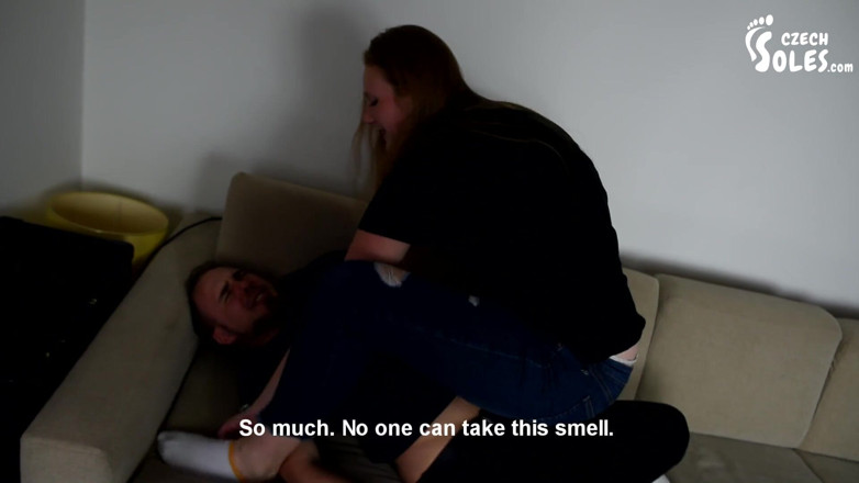 Czech Soles - foot fetish content: La sorellastra perversa punisce il fratellastro