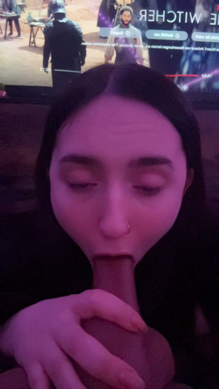 Joyliii: Joyliii Riding BBC Dildo