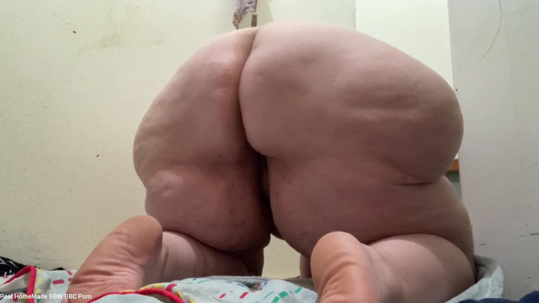 Head Queen's Head Boys: Bent Over Spreading Booty Butt Plug Deep in My Arsehole