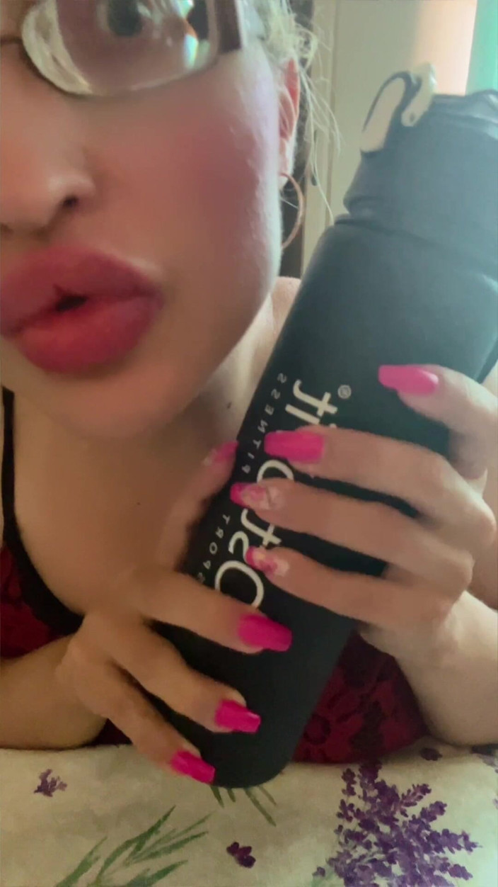 FinDom Goaldigger: Sportovní jídlo Asmr část 6
