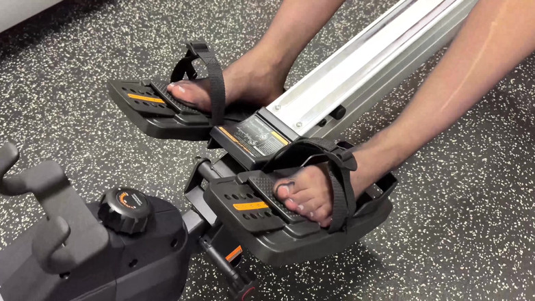 DINA LIGHT: Force sensuelle : gym en talons