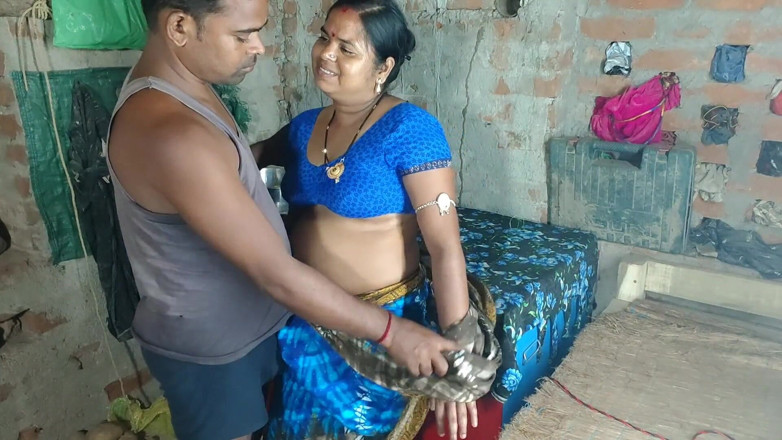Raju Raju: The Son-in-law Stripped and Fucked the Younger Mother-in-law
