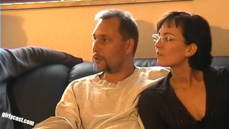 Girlycast: Lisa makes Mannie to a cuckold
