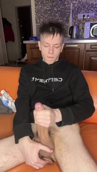 Sesja pompy ręcznej opiera się na niekontrolowanej spermie twink