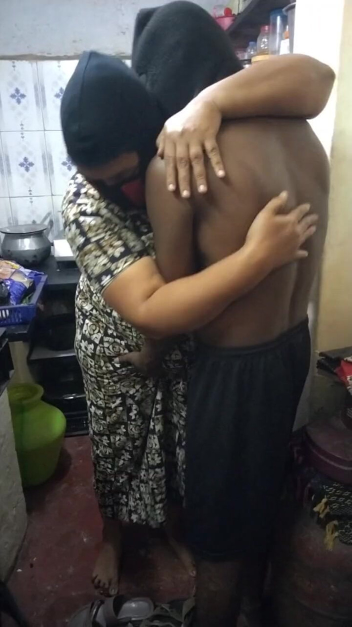 Benita sweety: Sexe torride avec une belle-mère desi