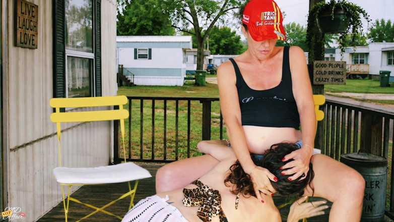 YourFavoriteMommy: Redneck-stiefmutter 3