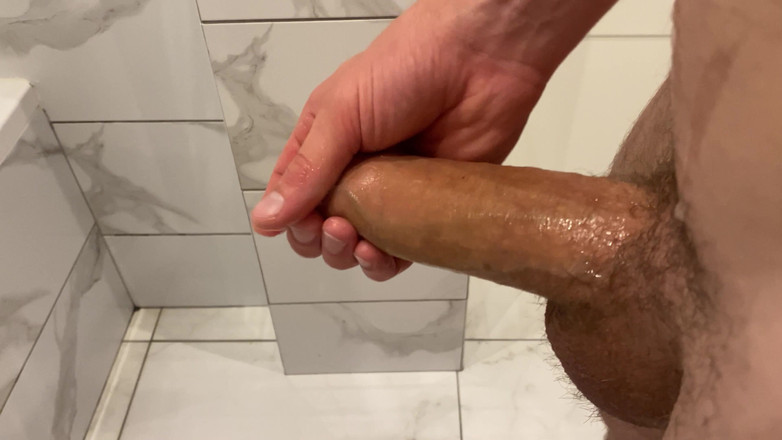 1TeddyBear1: Masturbasi di kamar mandi
