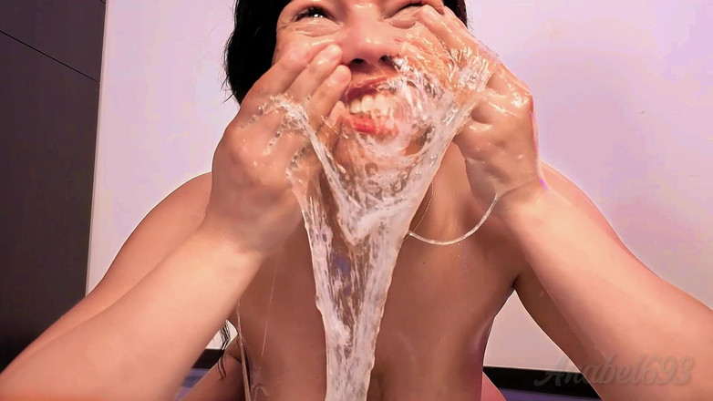 anabel693: Slobber Big Bubbles