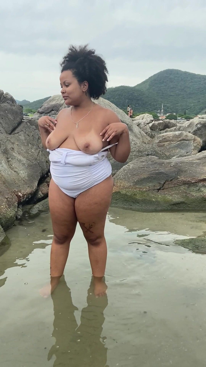 Cutiepiie Chubby: Добірка пляжної оголеності