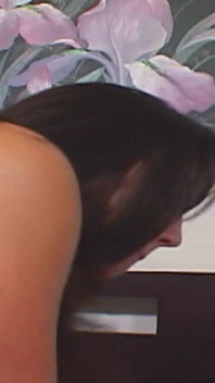Brunette Đĩ Nóng Chết Tiệt Với Phun Nước Trên Chân