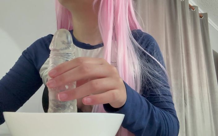 AmayaMori: I Suck a Milky Dildo and a Lot of Milk...