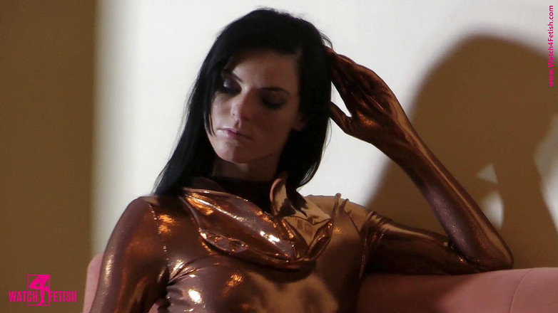 ZentaiDolls: O amor de Tereza por zentai